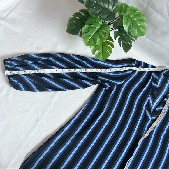 IMNYC Isaac Mizrahi striped black cyan tunic blouse size medium - Picture 11 of 11